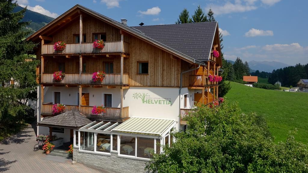 Appartments Helvetia Niederdorf Exteriör bild